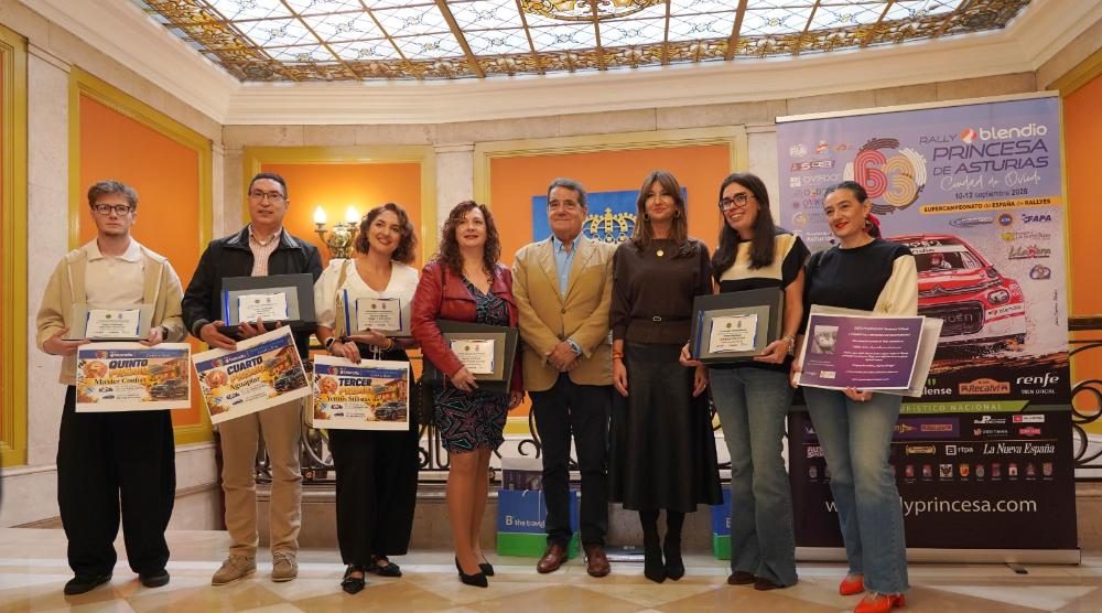 Oviedo reconoce la creatividad de los comercios premiados en el II Concurso de Escaparates del Rally Blendio Princesa de Asturias